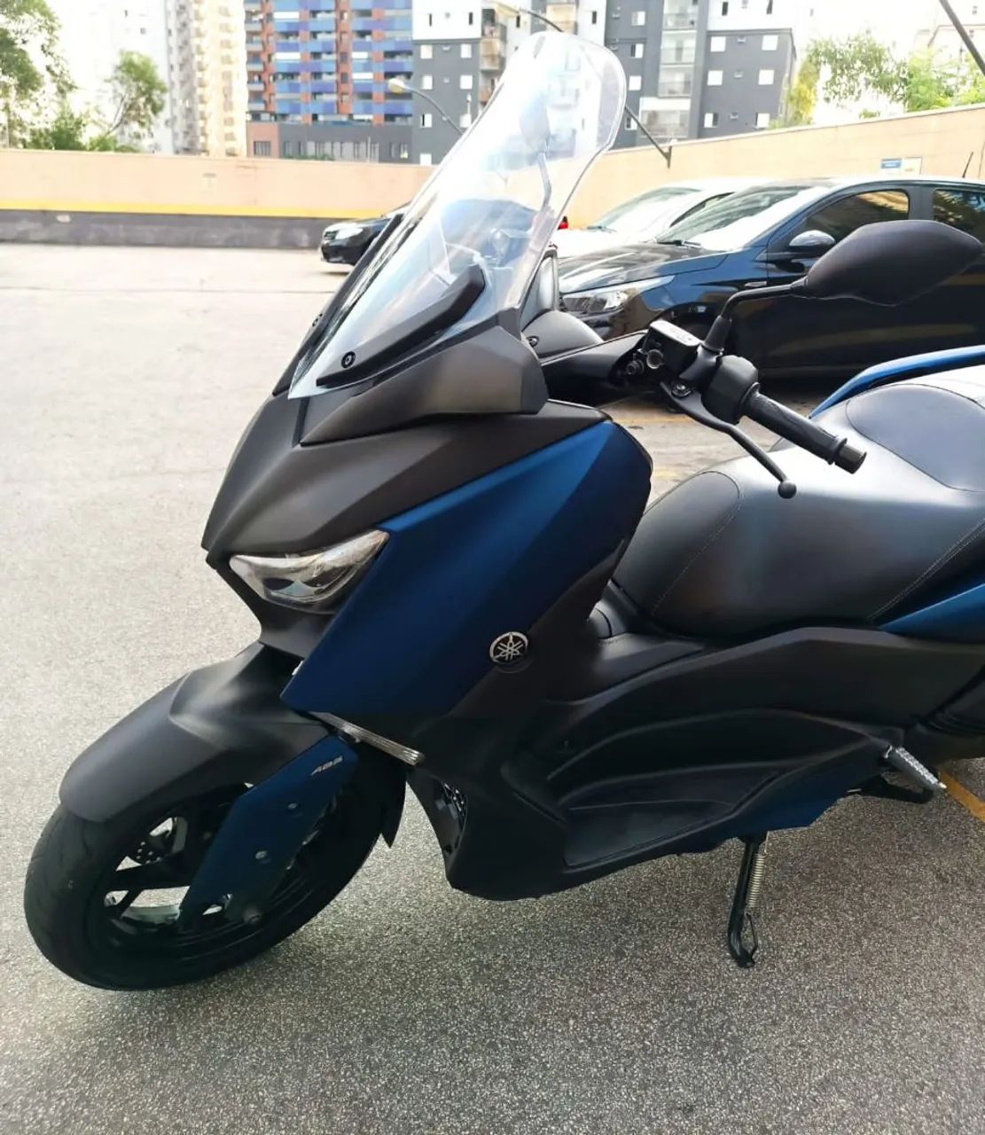 YAMAHA XMAX 2021 AZUL 