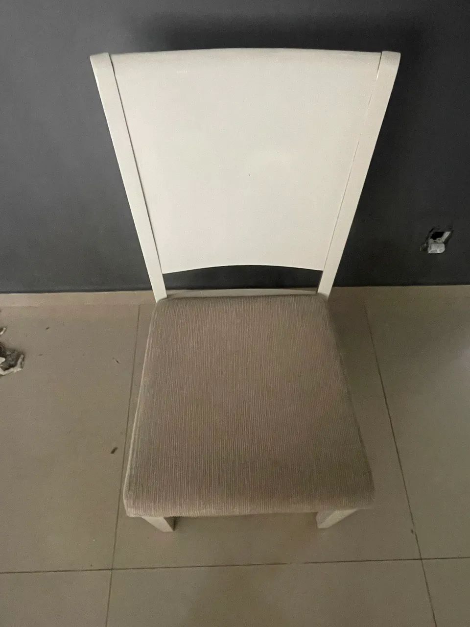 Cadeiras em laca e veludo só R$100 cada - Foto 4