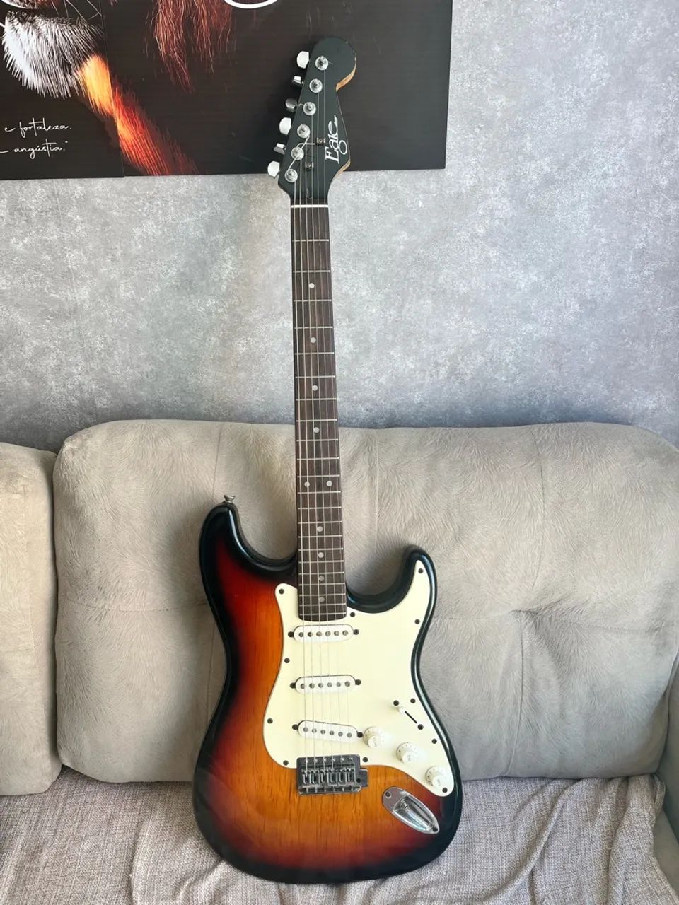 Vendo Guitarra Eagle