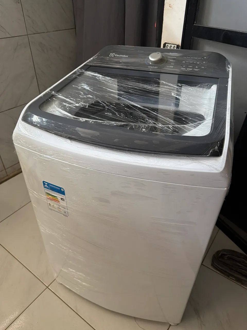 Máquina de lavar Eletrolux nova