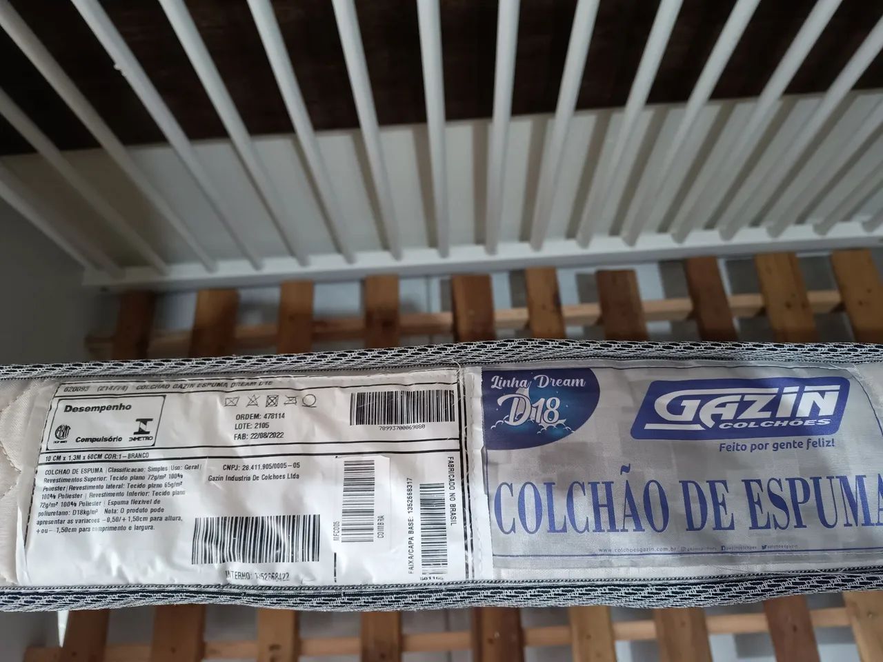 BERÇO INFANTIL BRANCO - EM OTIMO ESTADO, COM COLCHÃO.  - Foto 5