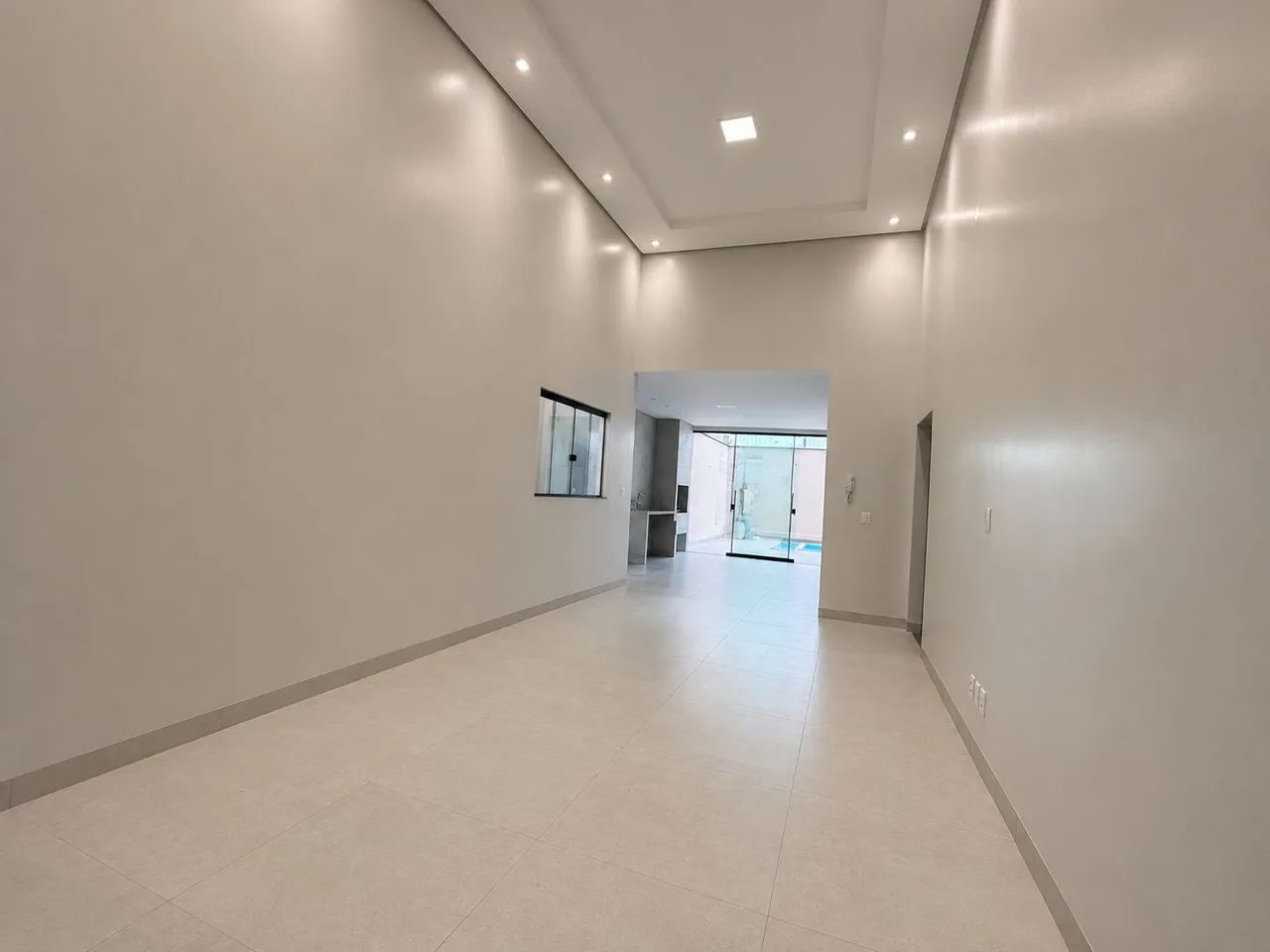 CASA COM PISCINA À VENDA - CIDADE JARDIM  <br> - Foto 2