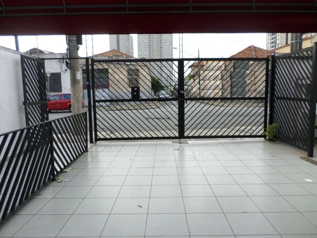 2 Salões comerciais, 3 salas, 8 vagas - Foto 3