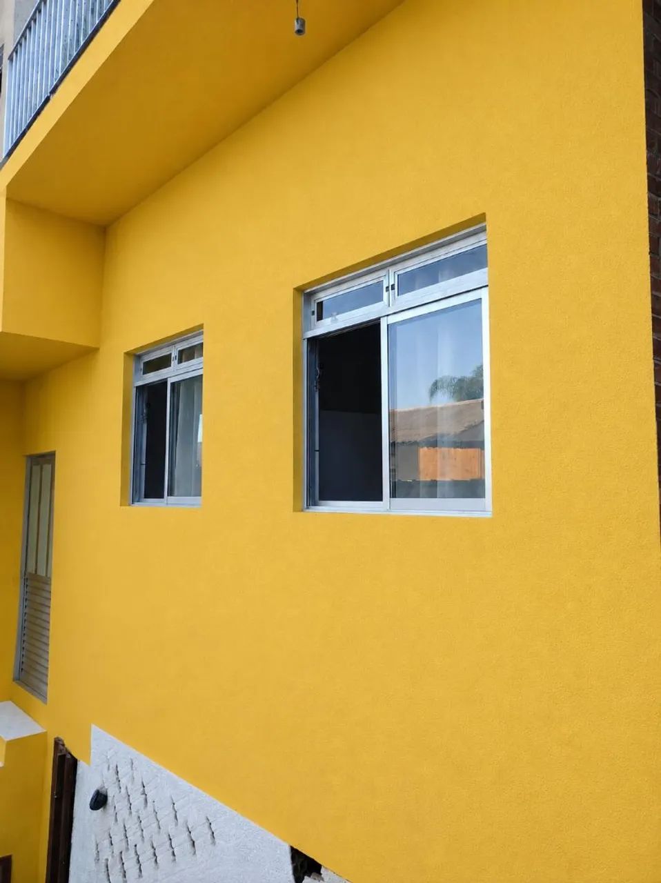 Alugo casa ANUAL 