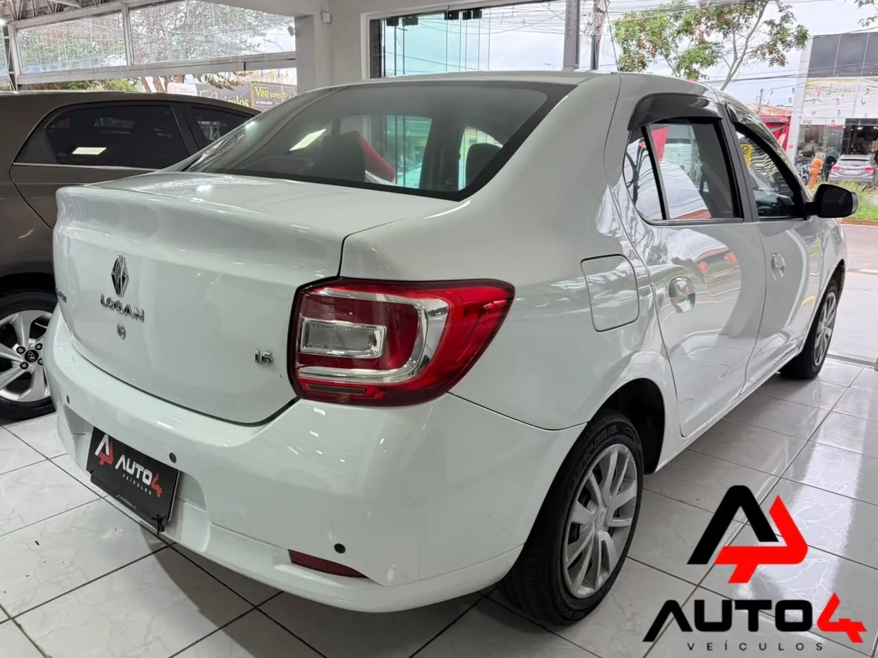 Renault Logan Expression Flex 1.6 16V 4P 2018 - Foto 5