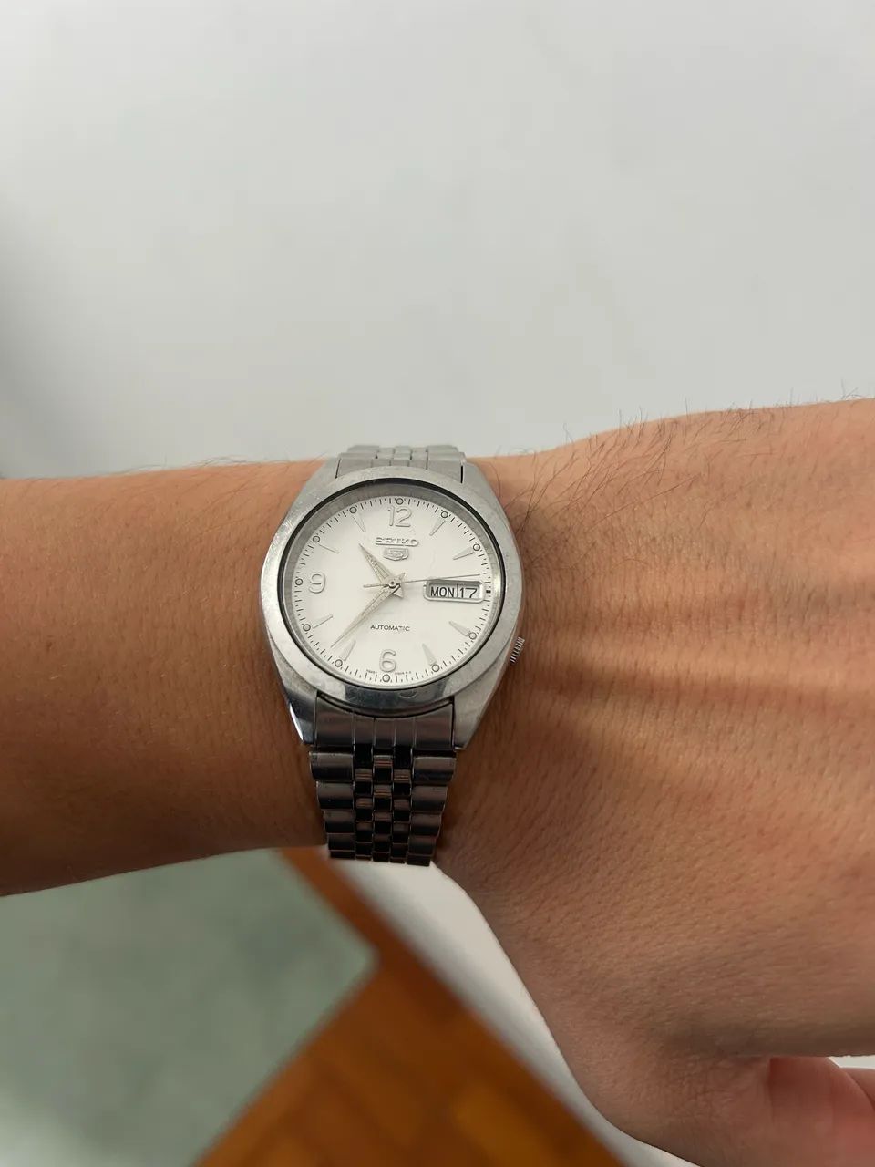 Relógio Seiko 5 com calendário