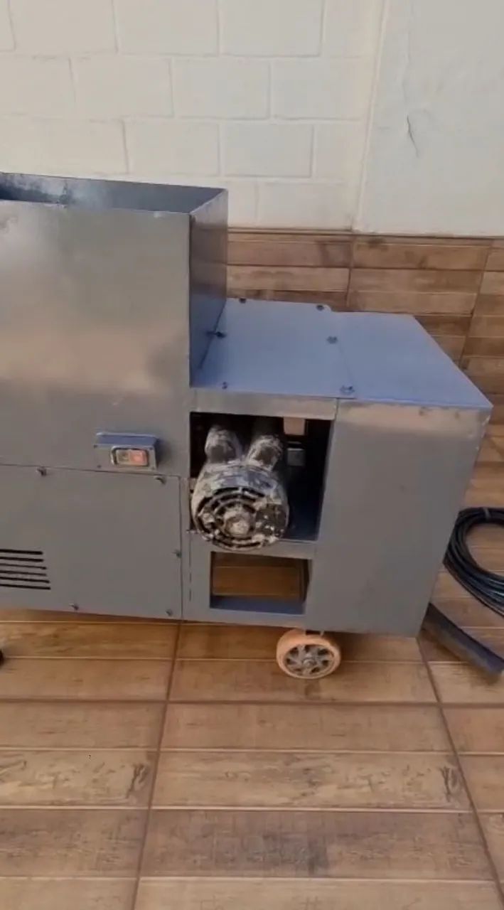 Maquina de projetar reboco e chapisco  - Foto 3