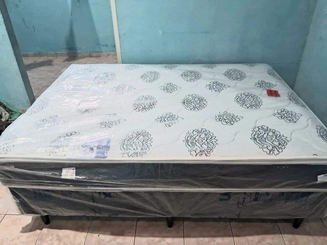 Vende-se está cama casal - Foto 2