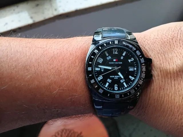 LINDO RELÓGIO TOMMY HILFIGER
