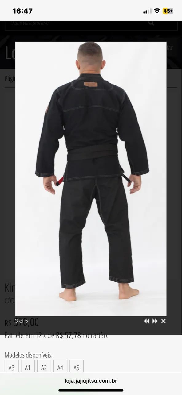 Vendo kimono preto com faixa 