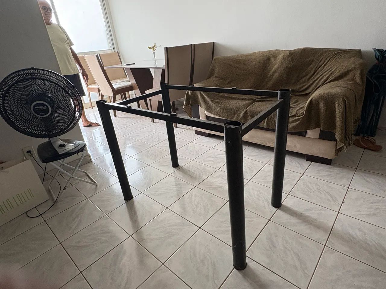 Mesa de Granito/Pedra Base de Metal - Barata pra Levar Hoje
