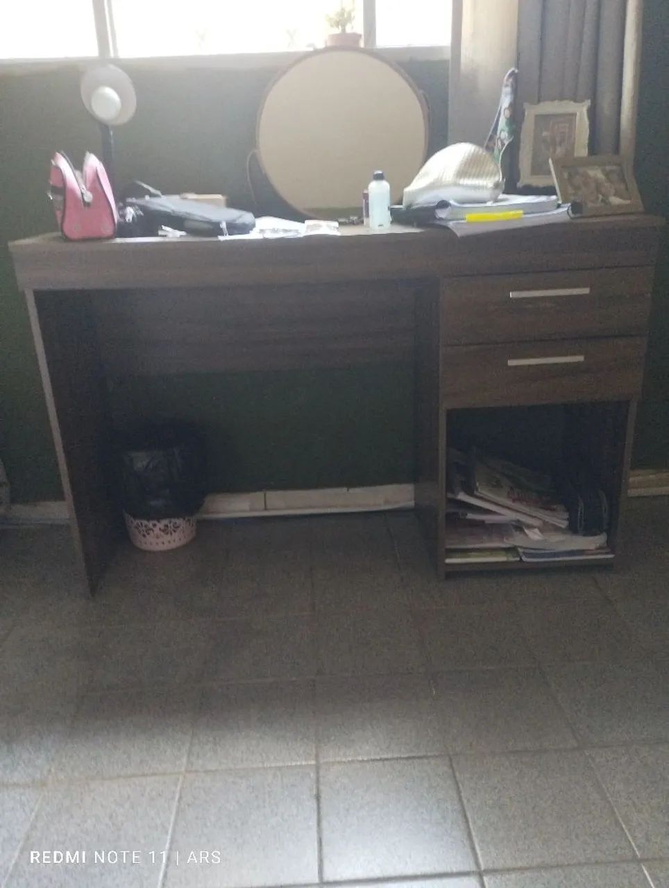 Escrivaninha Duas gavetas 