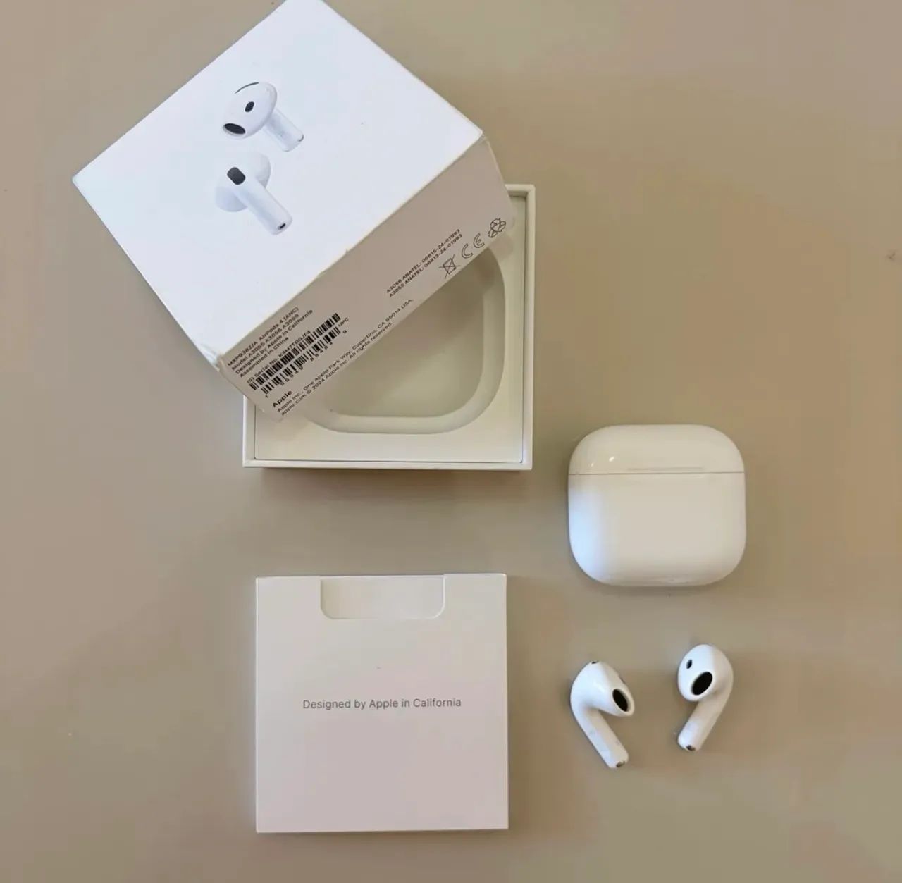 Airpods 4 ANC com caixa e garantia