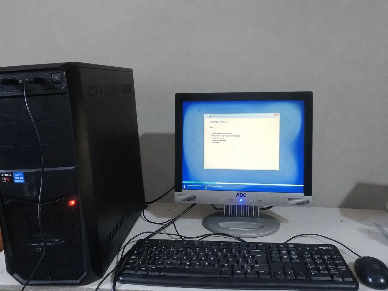 Computador completo (detalhe)