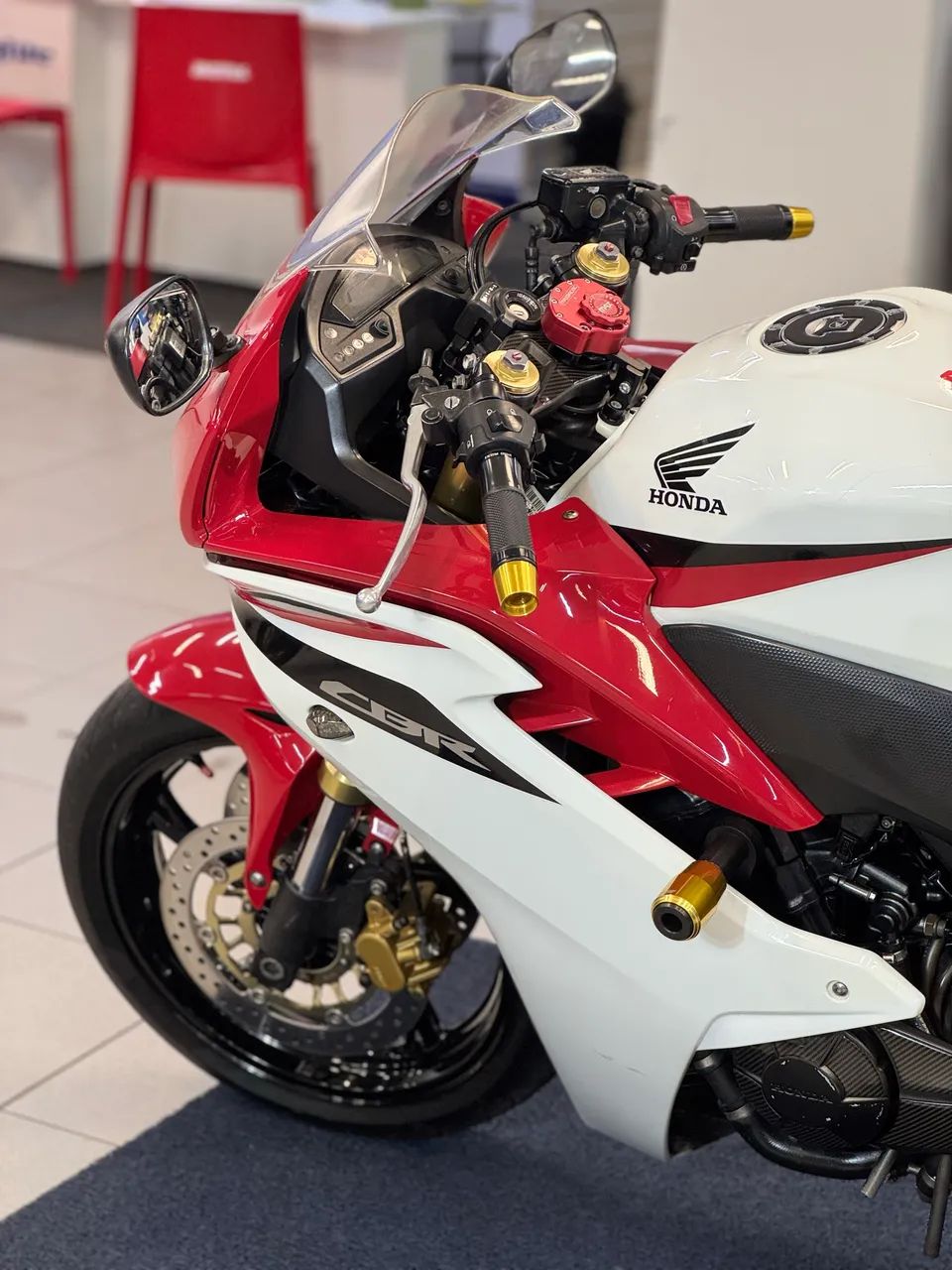 HONDA CBR600F 2012 - Foto 4