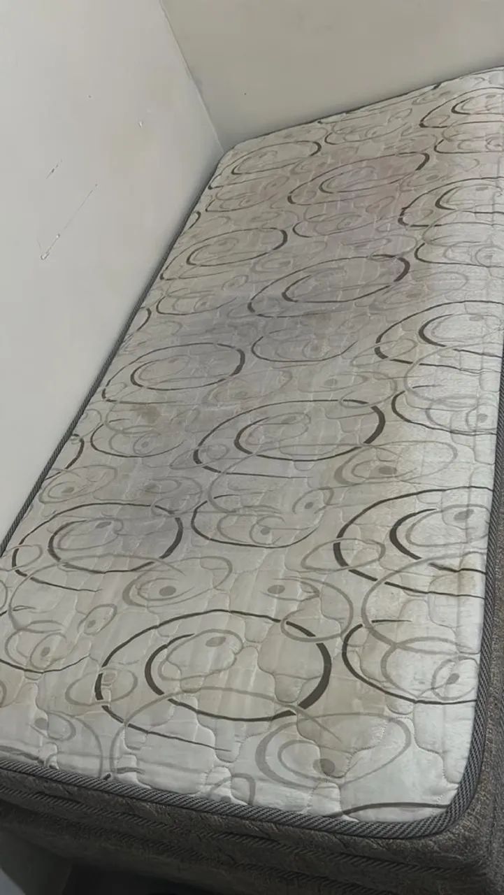 Vende-se uma casa de solteiro  - Foto 4