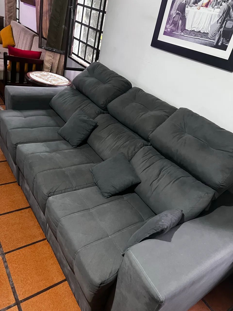 Sofá 3 lugares retrátil e reclinável em perfeito estado, pouquíssimo usado!