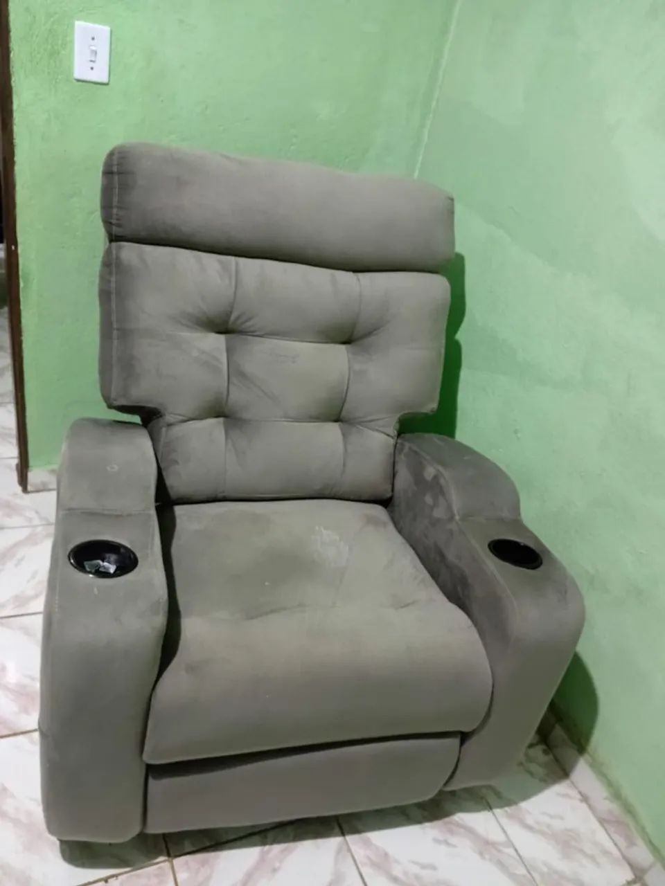 Vende -se poltrona 