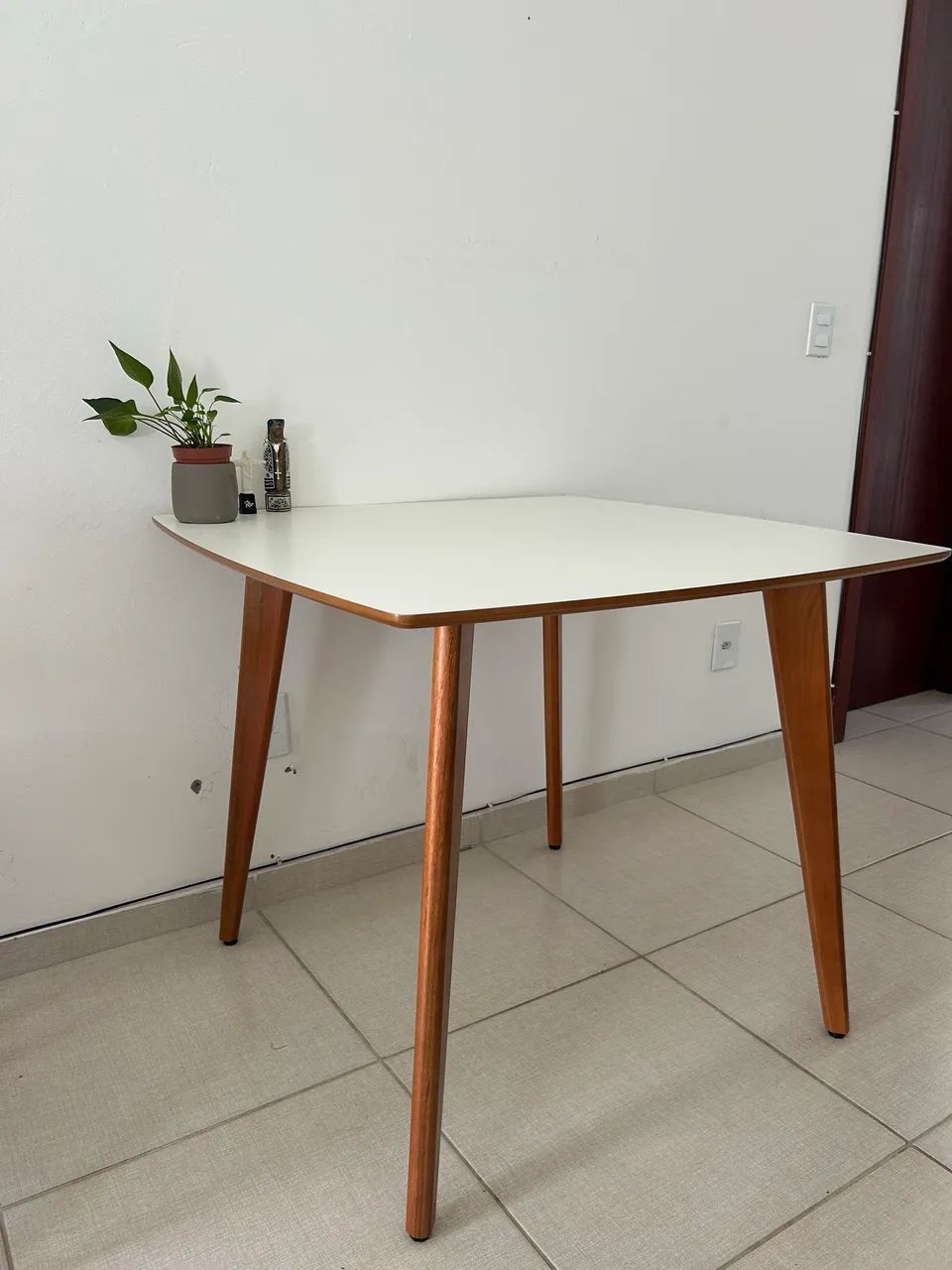 Mesa de jantar 4 lugares 90x90