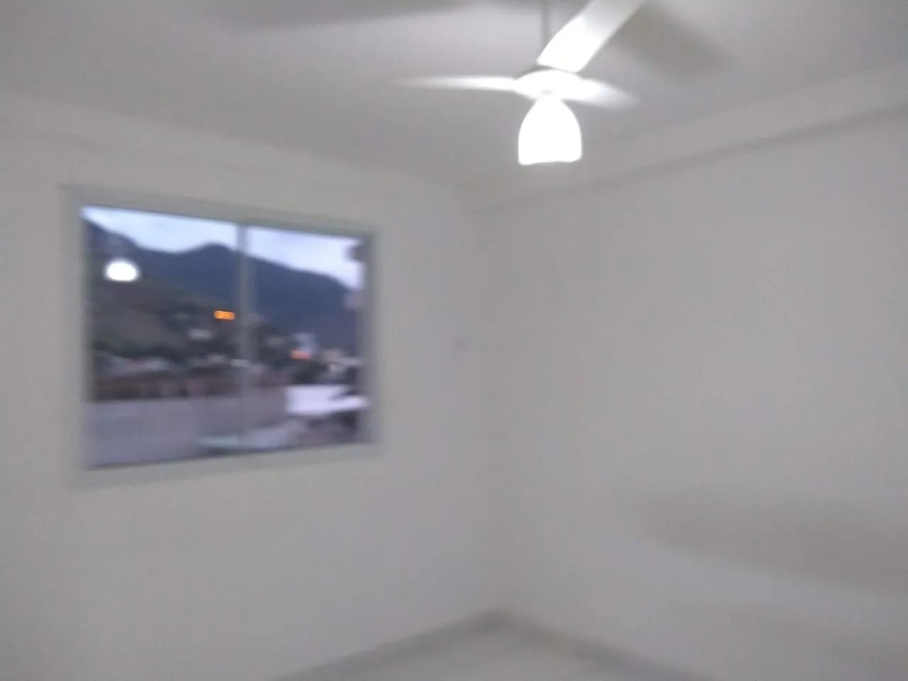 Alugo apartamento no Edifício flamboyant 