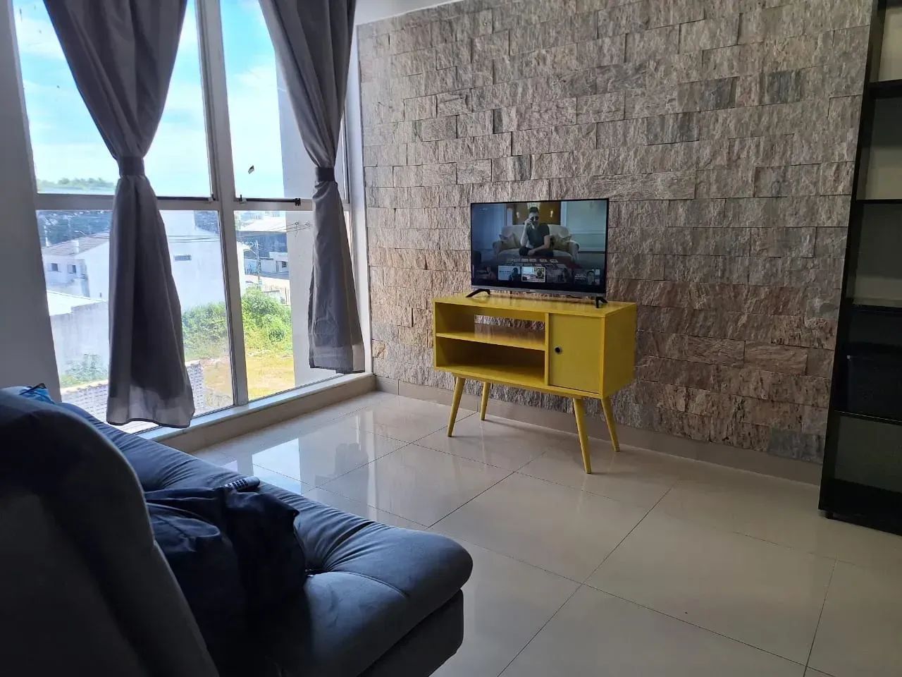 Imóvel para venda com 46 metros quadrados com 1 quarto em Coqueiros - Florianópolis - SC