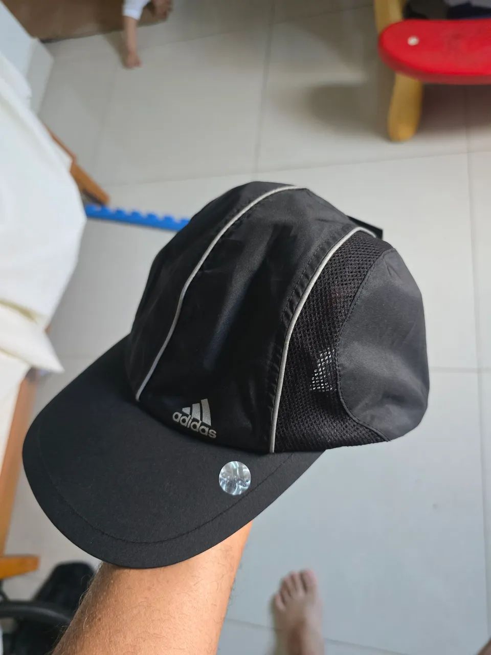 Bone Adidas 