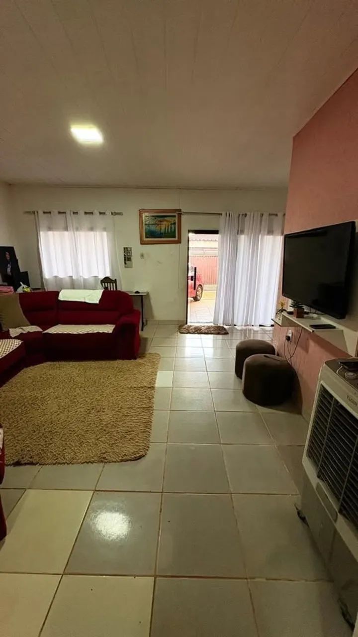 * Casa em Casa Amarela