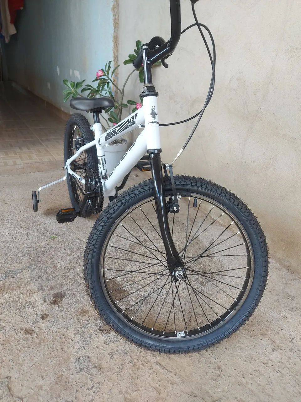 Bicicleta infantil aro 20 - Foto 3