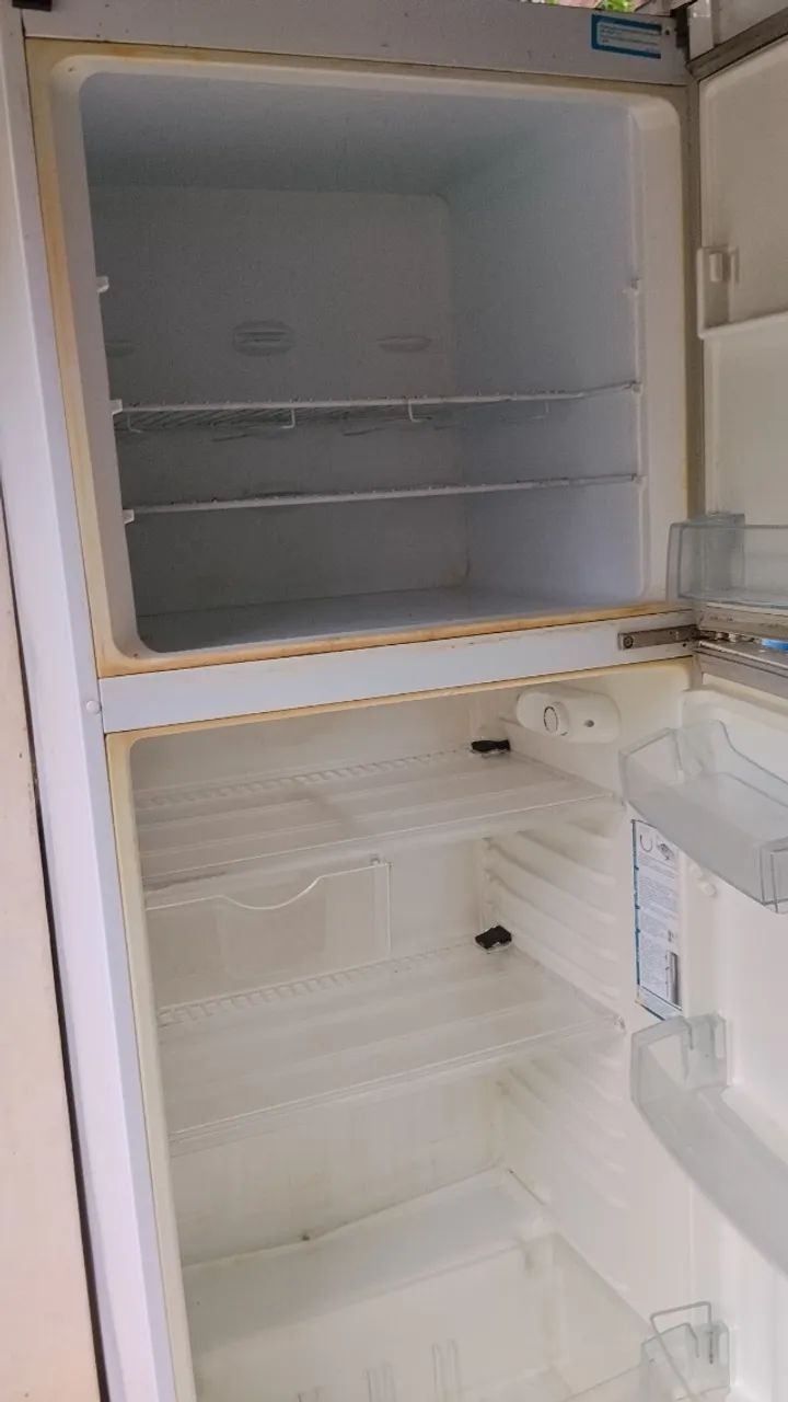 Geladeira Continental 