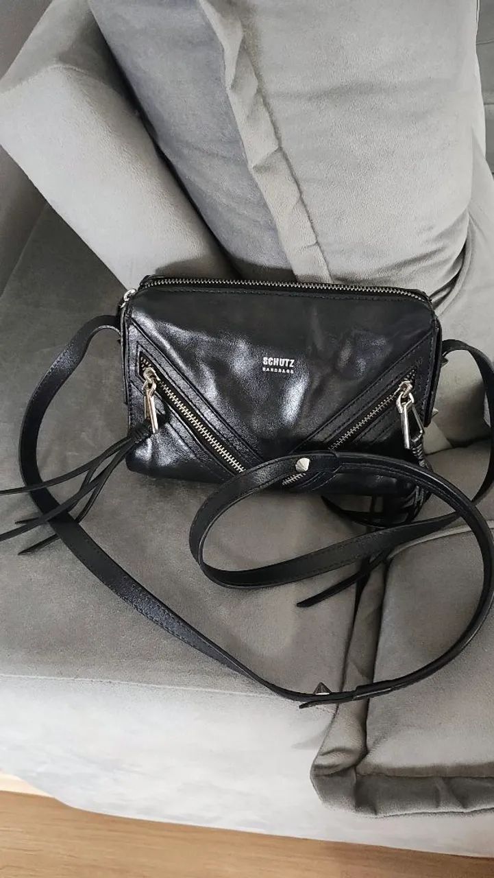 Bolsa Schutz em couto legítimo, perfeito estado 