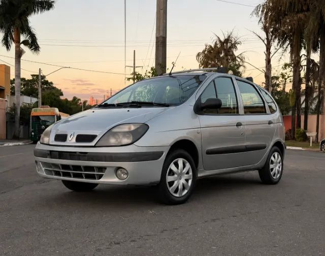 Renault Scenic Scénic RT/Auth/Auth/Kids Hi-Flex 1.6 16V 2010