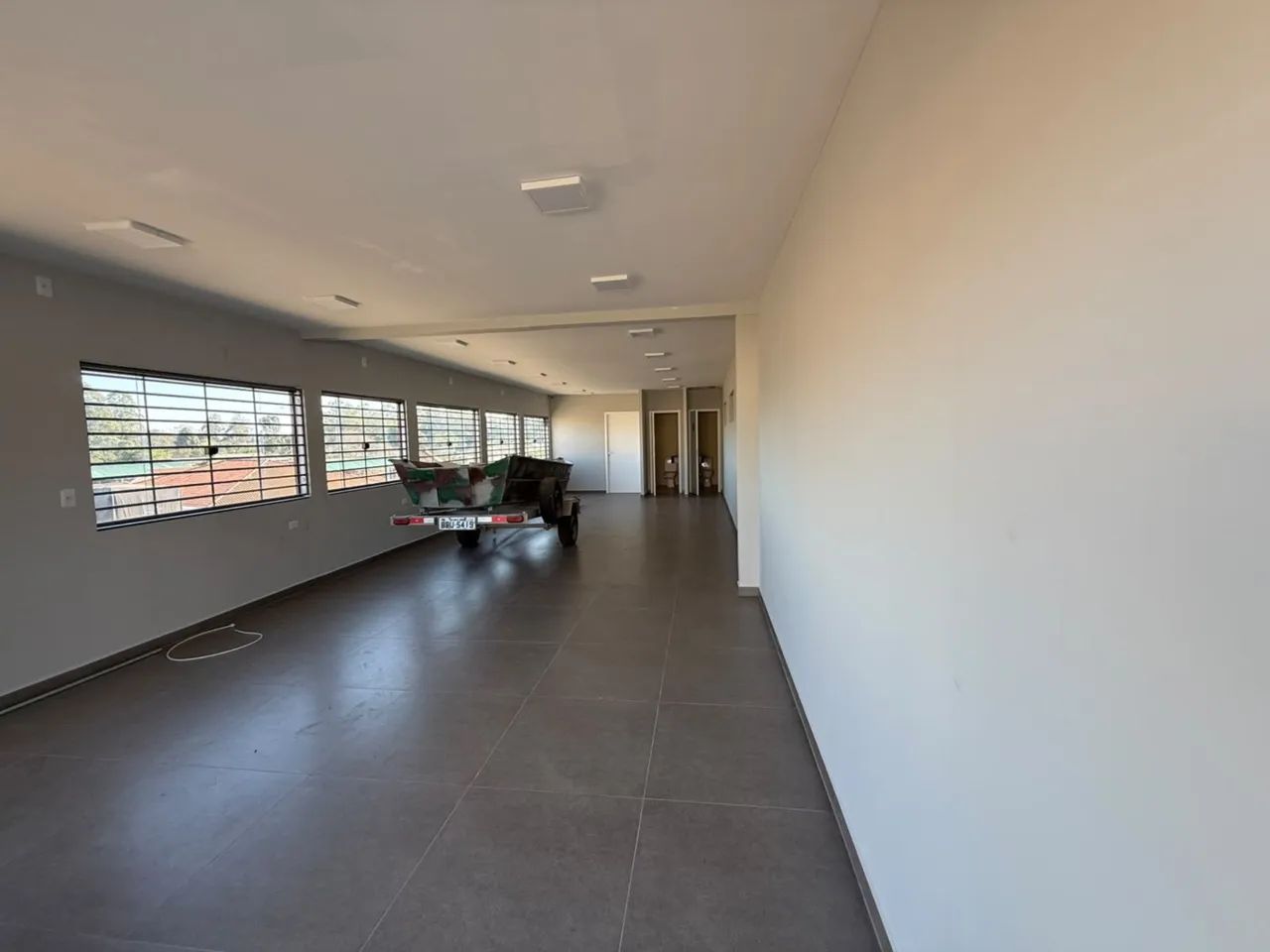 SALA COMERCIAL PARA LOCAÇÃO NO CARÁ-CARÁ - Foto 2