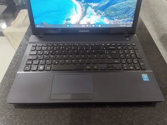 Notebook Samsung core i5 8 gigas com SSD - Foto 2