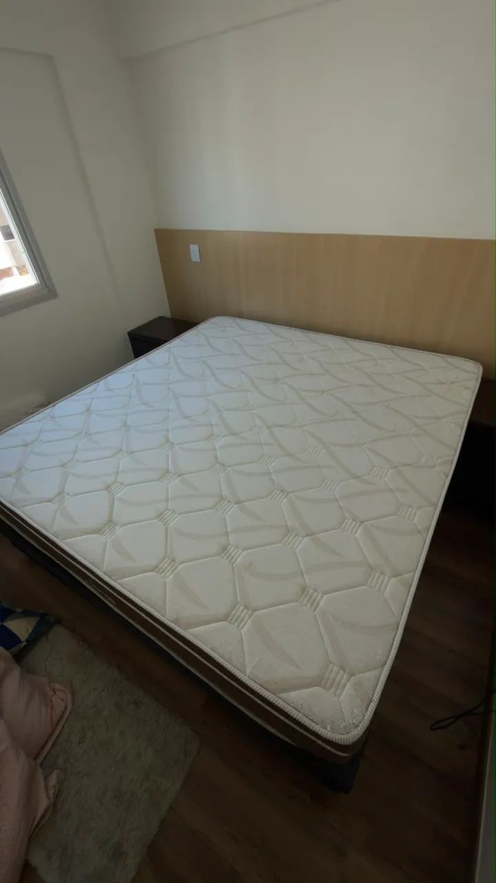 Cama super king box com baú 