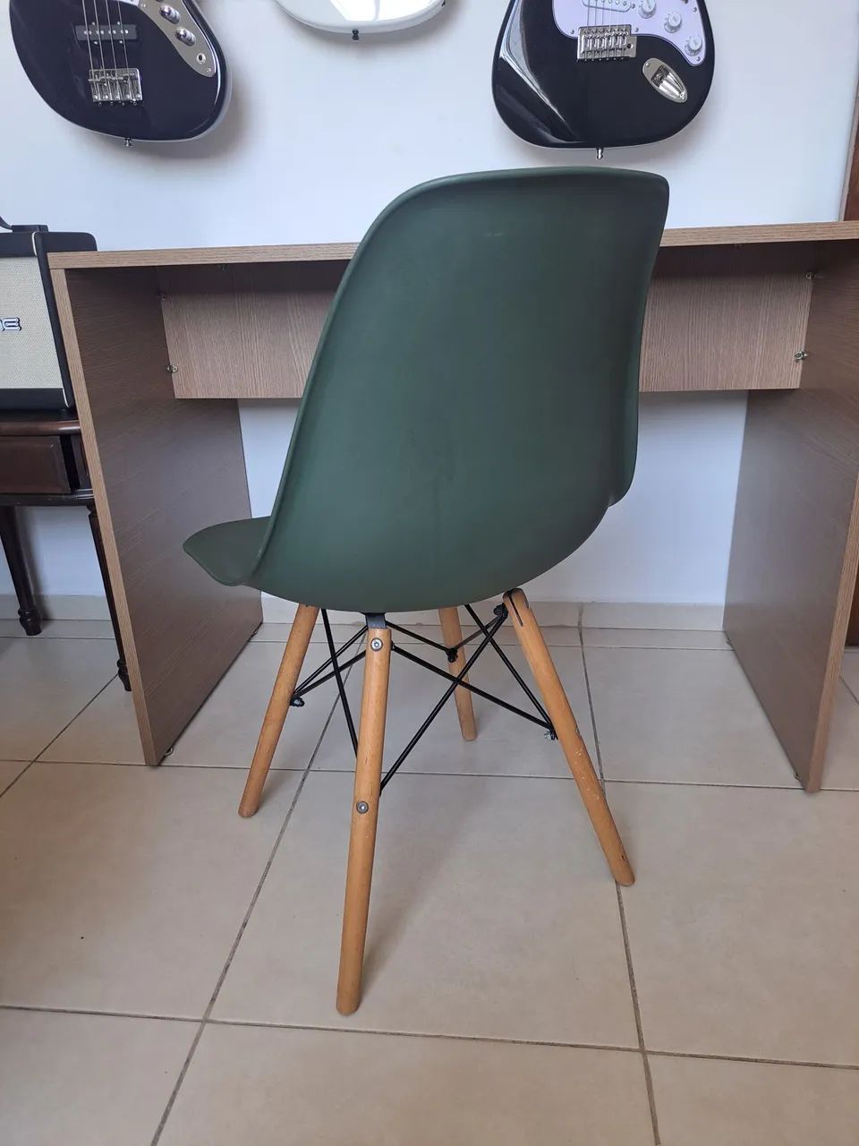 Cadeira Eiffel Verde Musgo - Foto 4