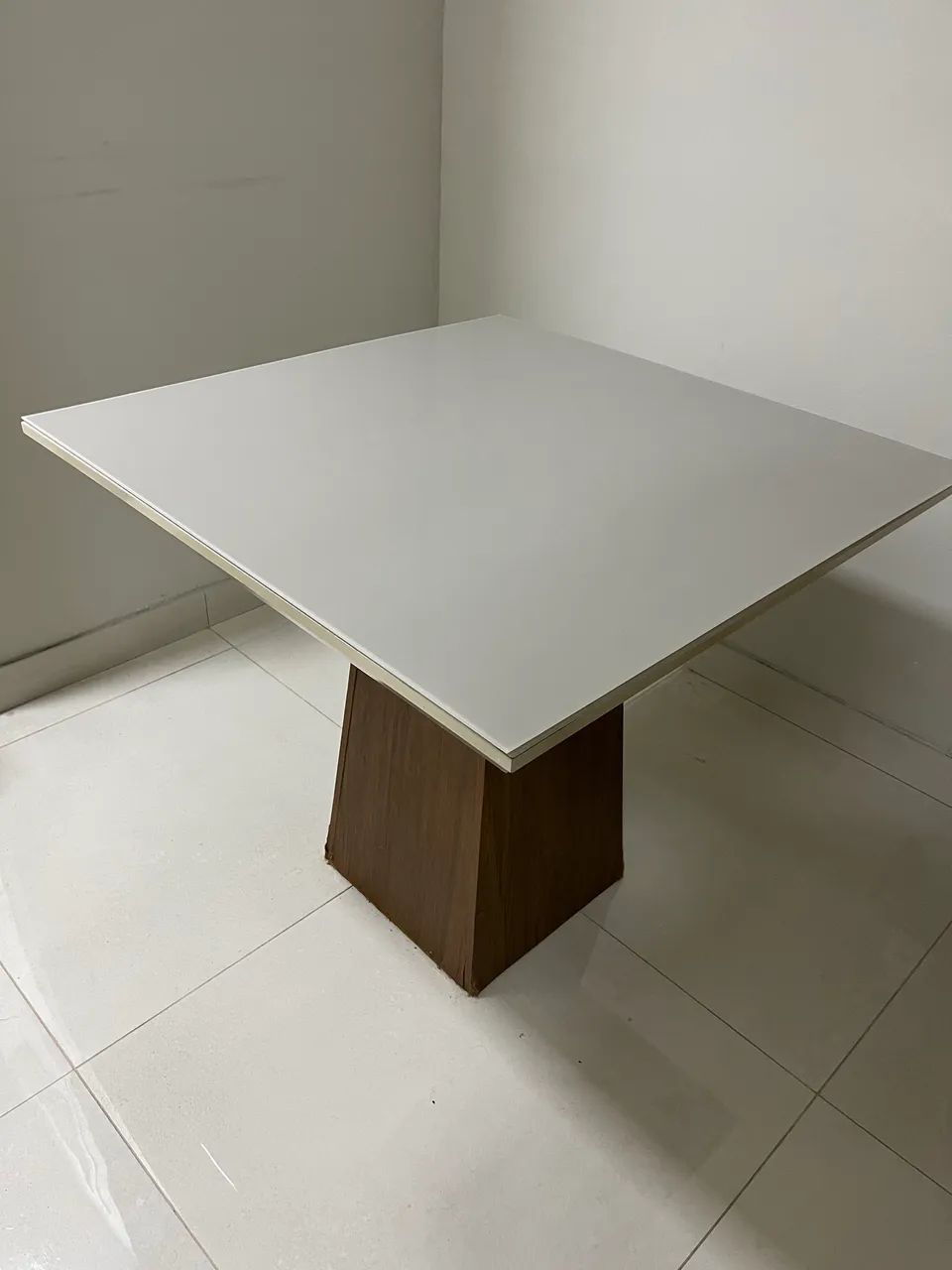 Mesa com tampa vidro sono show 