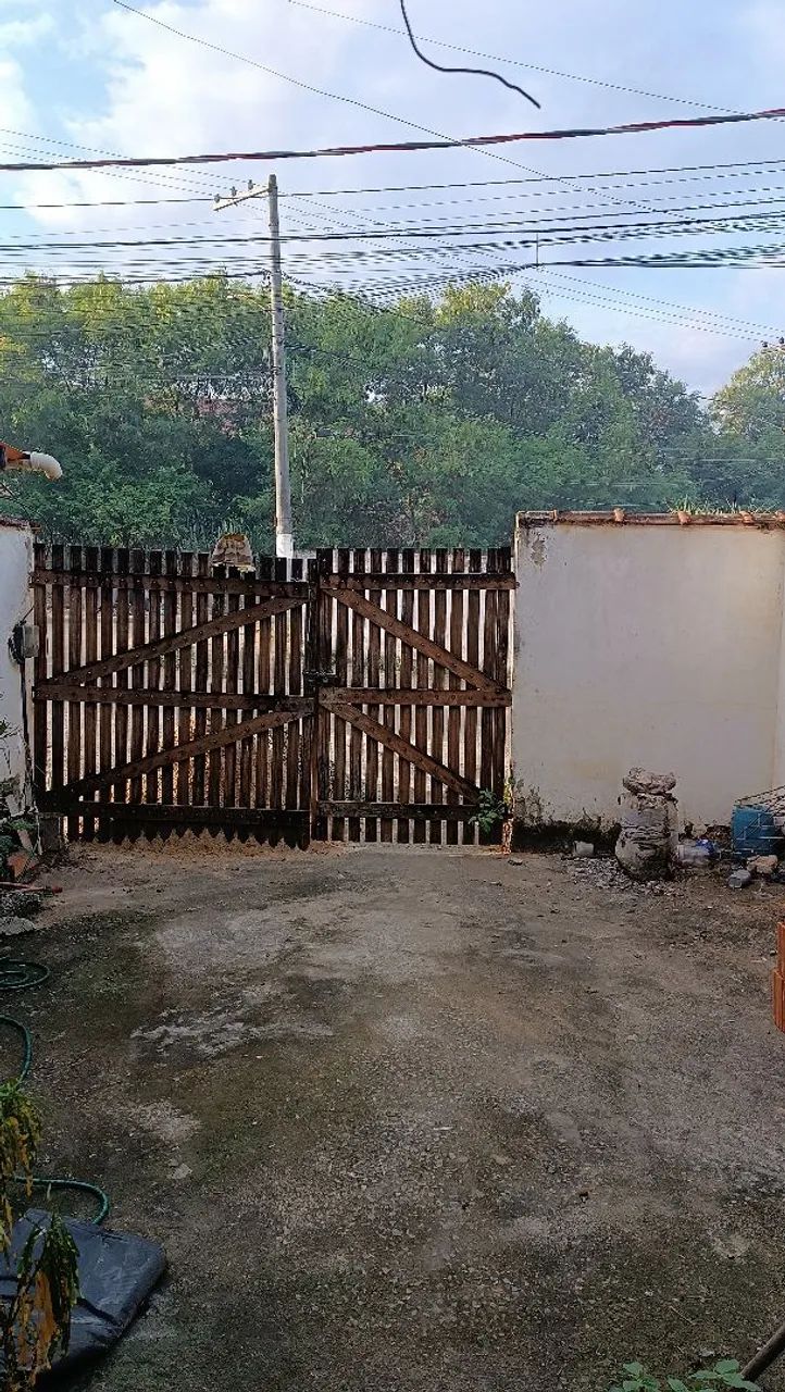 VENDO PORTÃO COLONIAL 