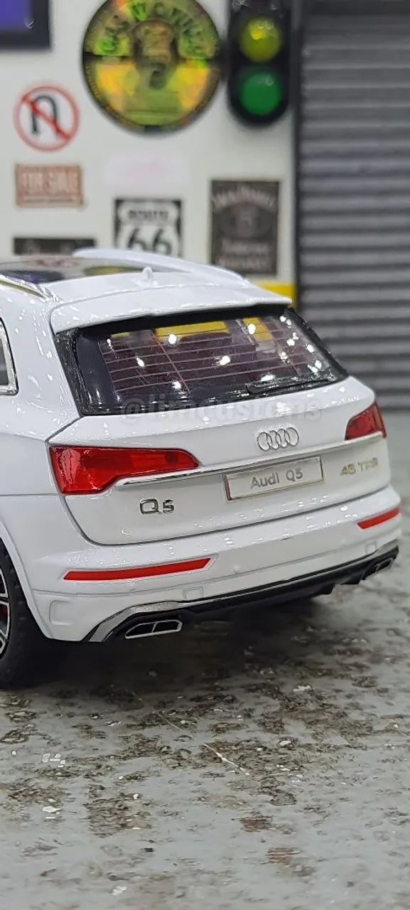 Miniatura 1:24 - Audi Q5 Alloy Models  - Foto 5