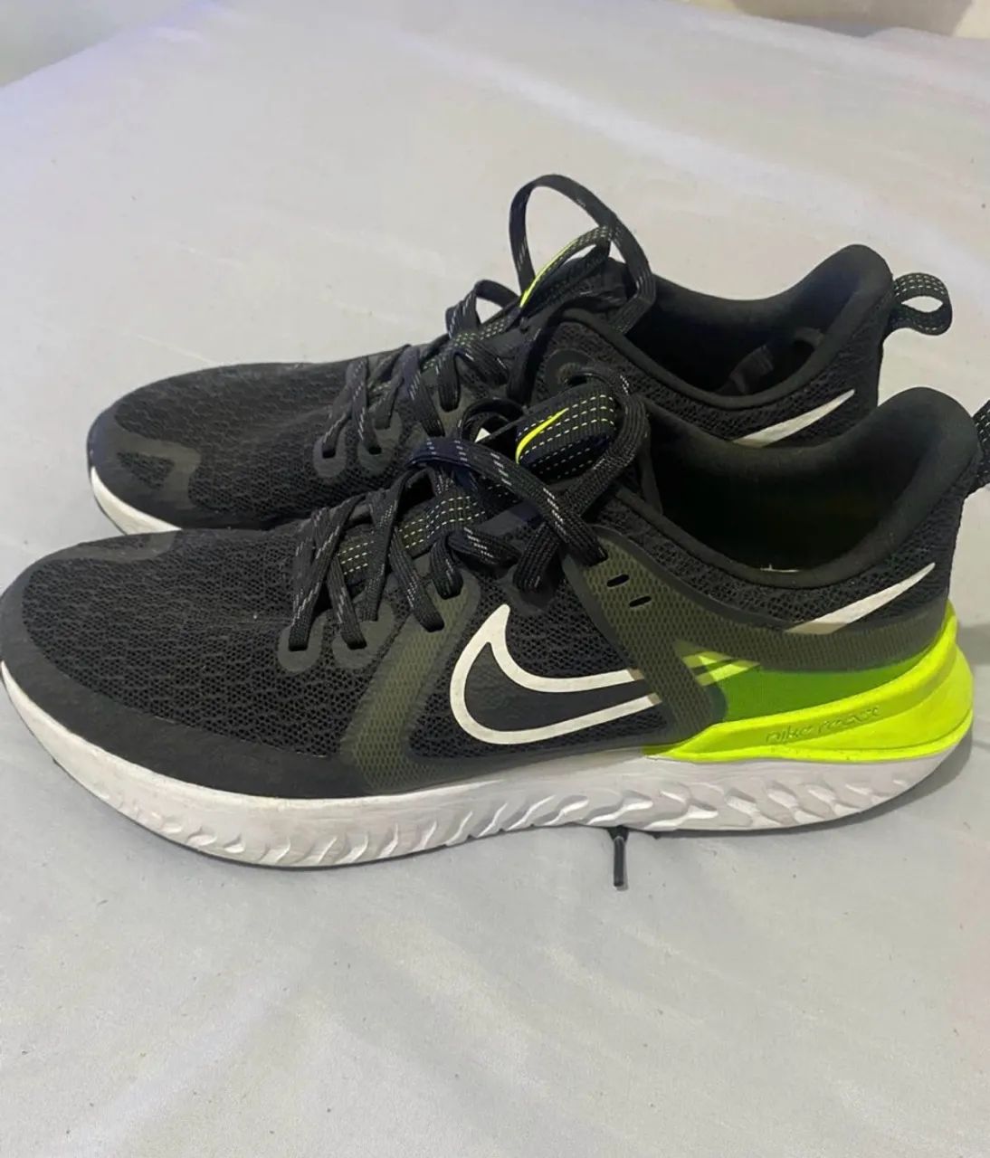 Tênis nike legend react 2