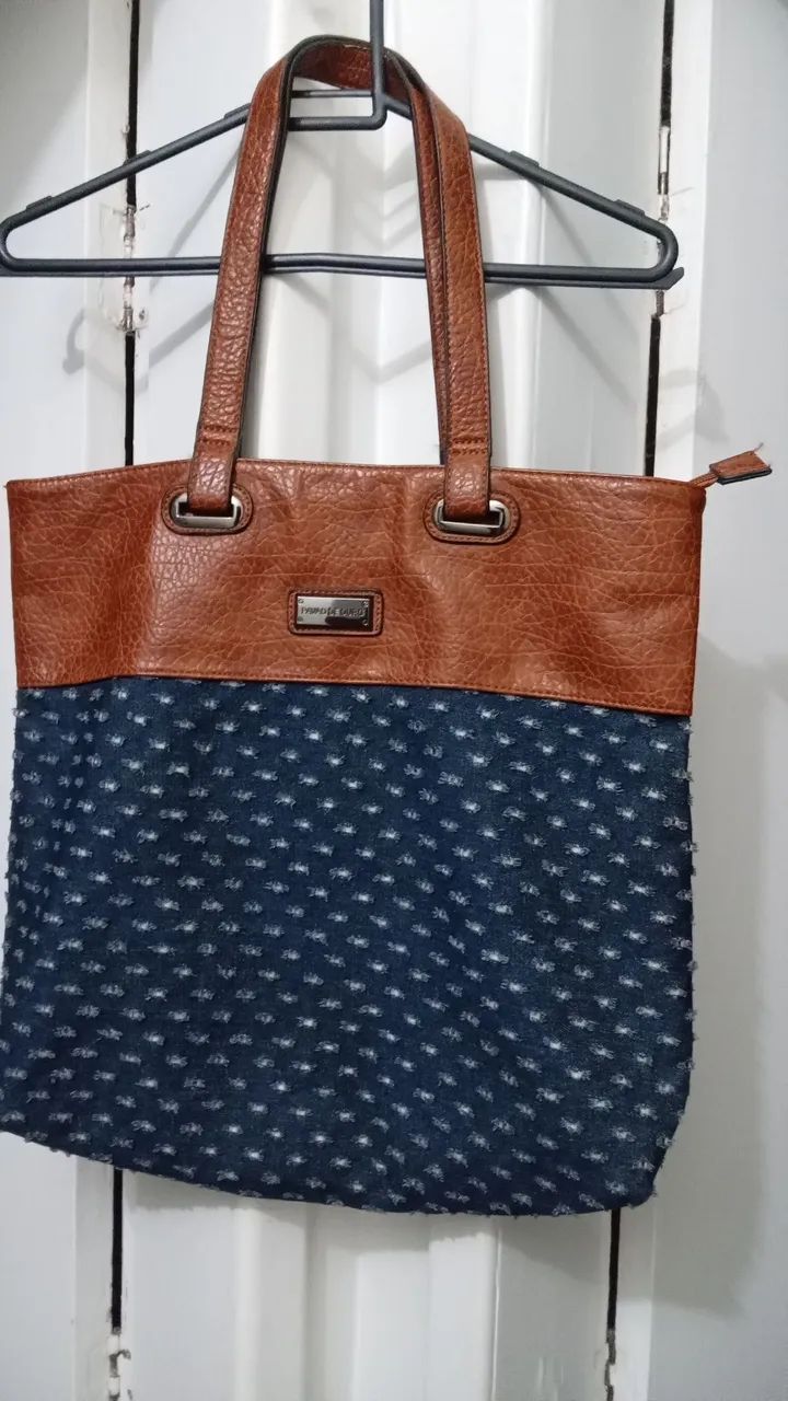 Bolsa em Jeans trabalhado e couro