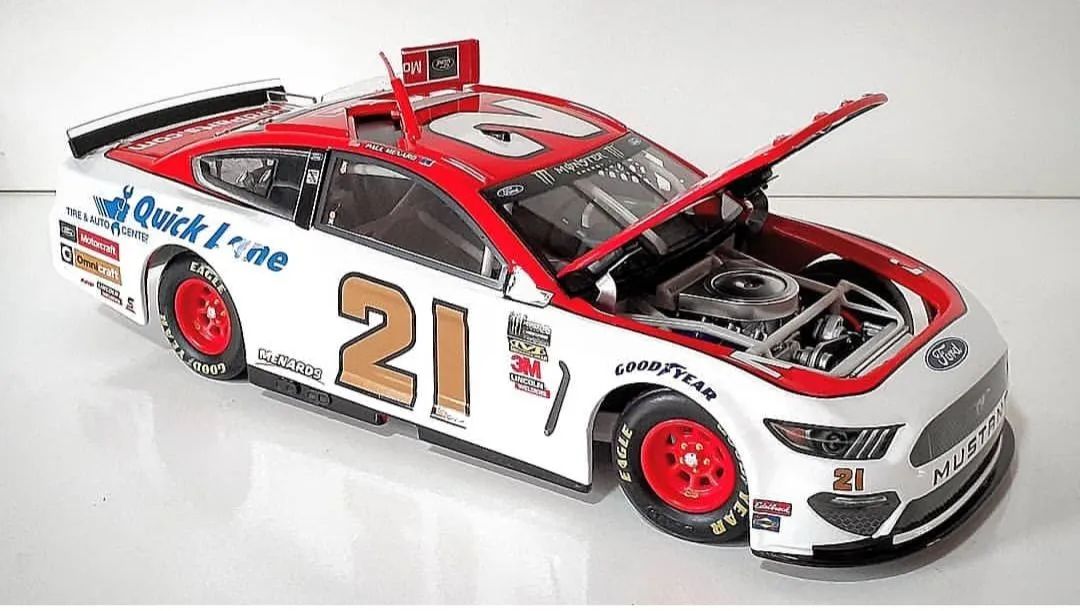 NASCAR ミニカー　FORD 1/24 Nascar 1998 Ford Taurus Mcdonald's 1/24 Bill Elliott #94