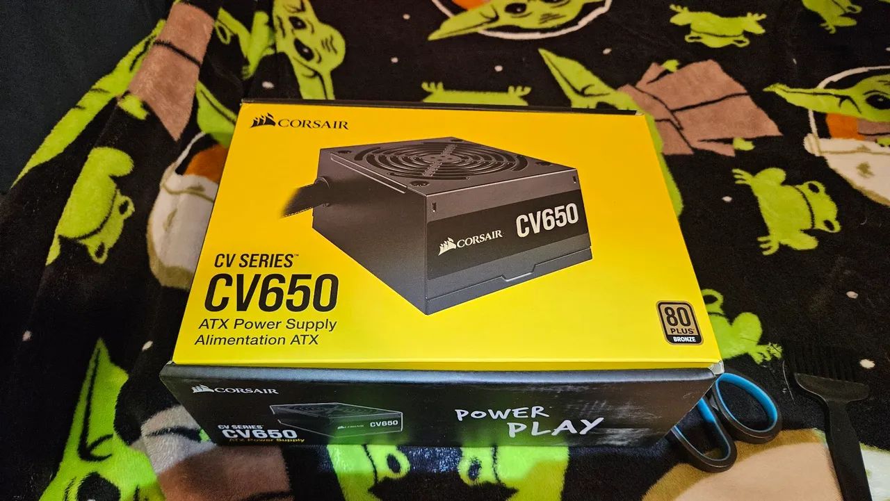 Fonte Corsair CV650 650W 80 Plus Bronze