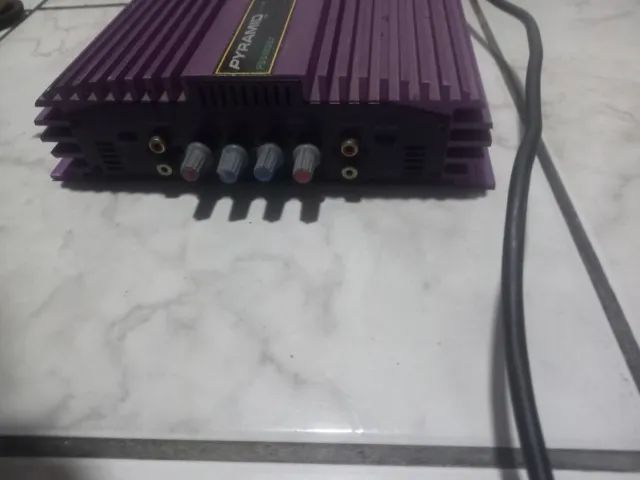 Módulo 4 canais com pré e fonte de energia 