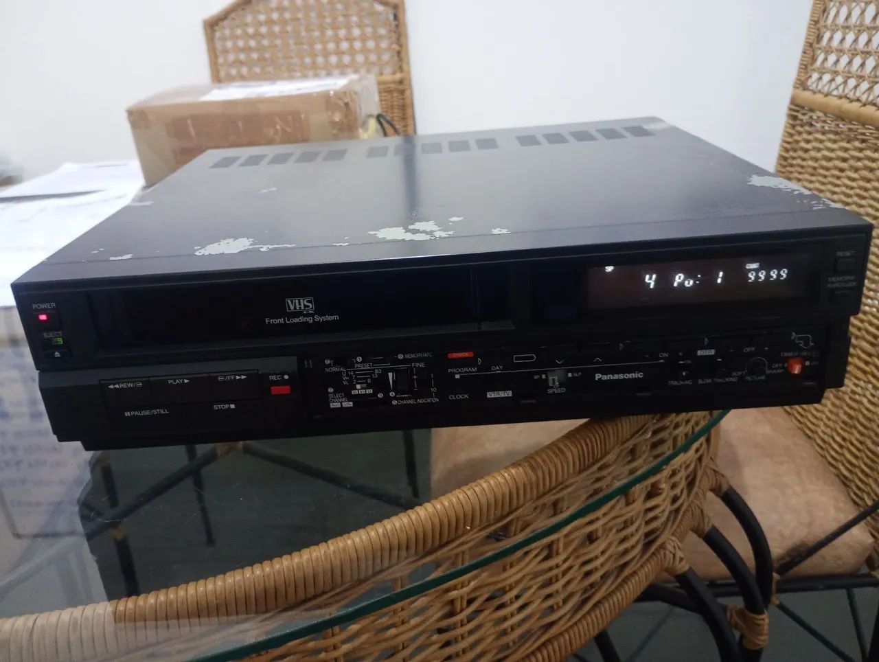 Vendo DVR antigo, no estado, não sei se funciona.