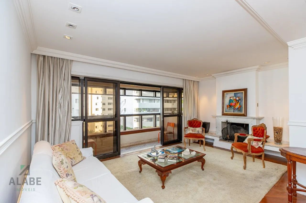 Apartamento para venda em Moema com 4 quartos, sendo 3 suítes, 155m² - Foto 2
