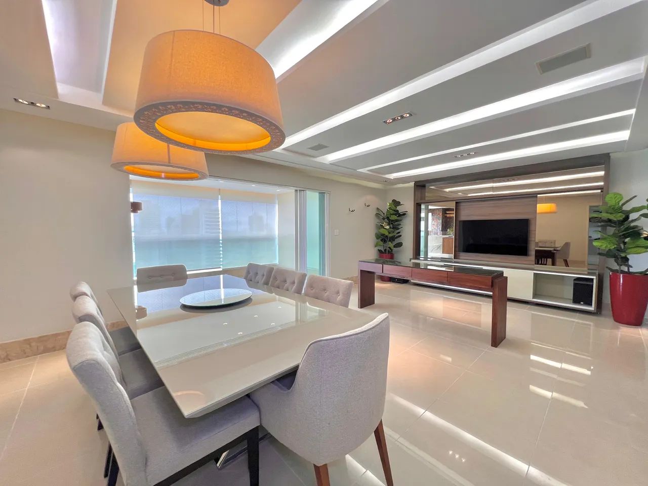 Apartamento à venda no Ed.Vitrine-Umari com 3 suítes.