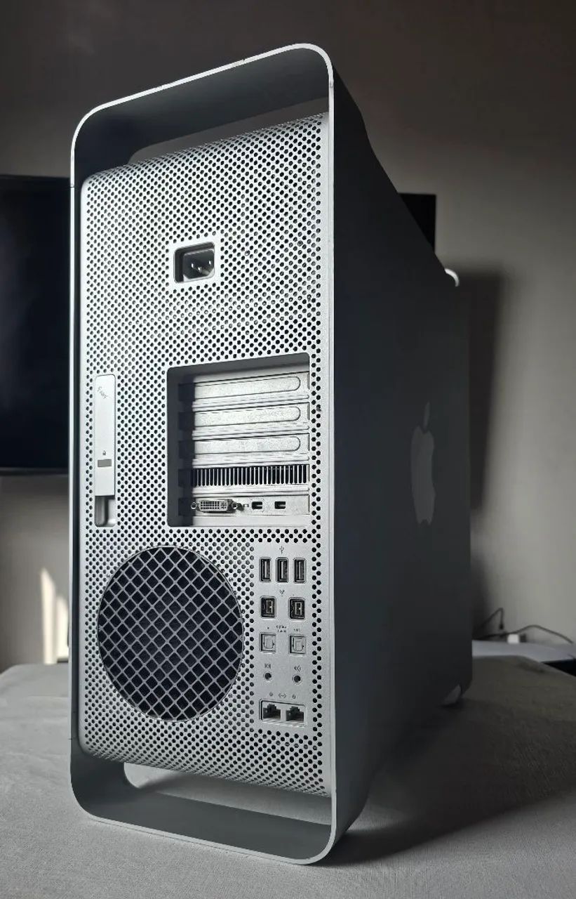 Mac Pro 2012 Dual Xeon 12 Nucleos 16GB RAM HD 1TB