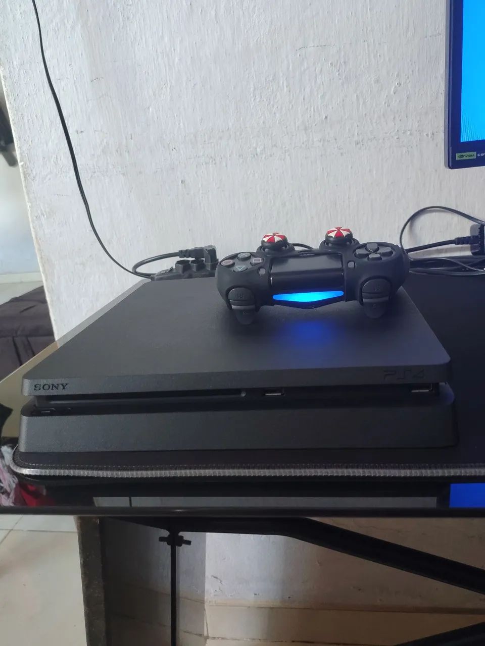 Playstation 4 Slim 1TB Desbloqueado - Foto 3