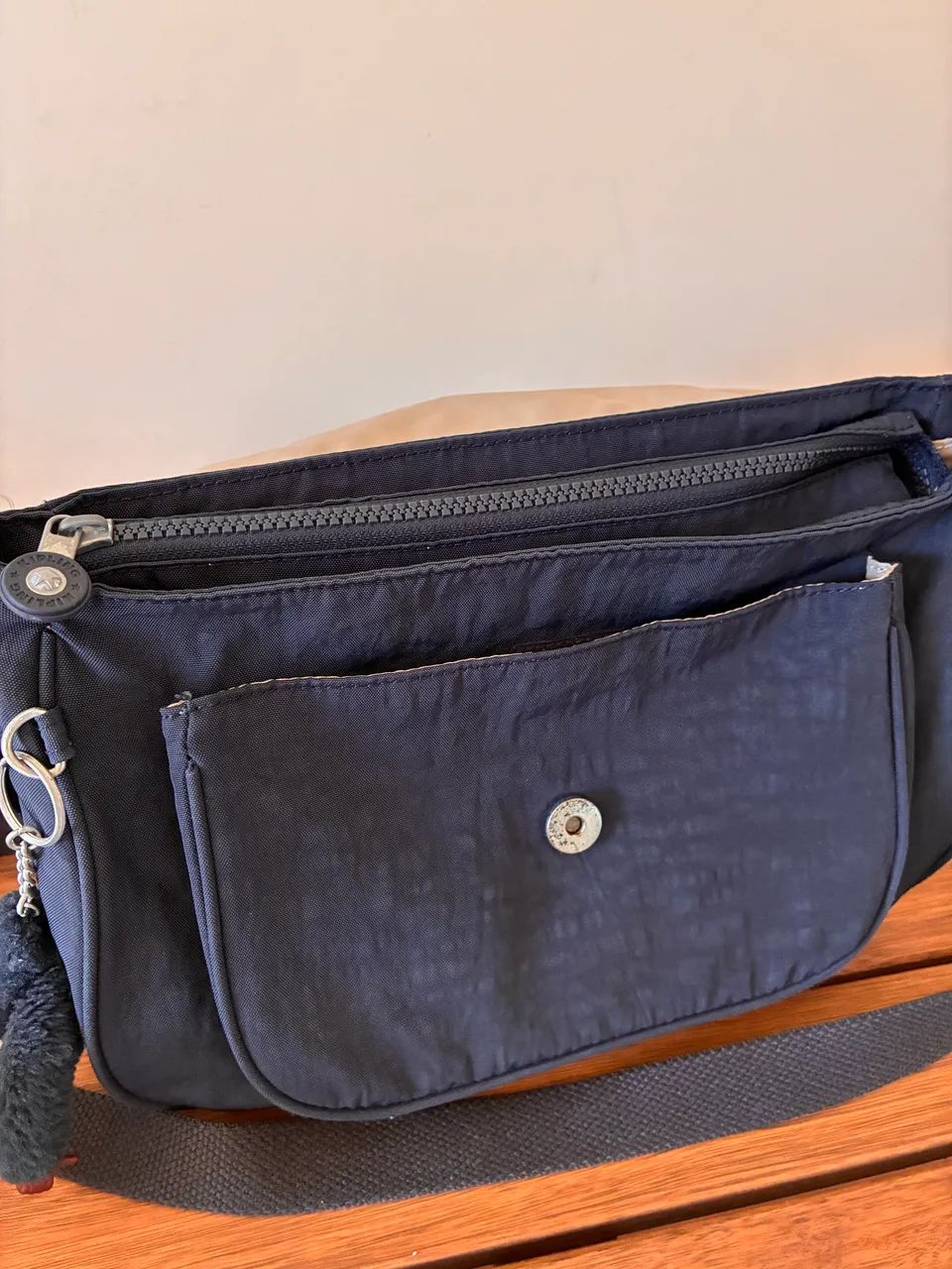 Bolsa Kipling azul  - Foto 3