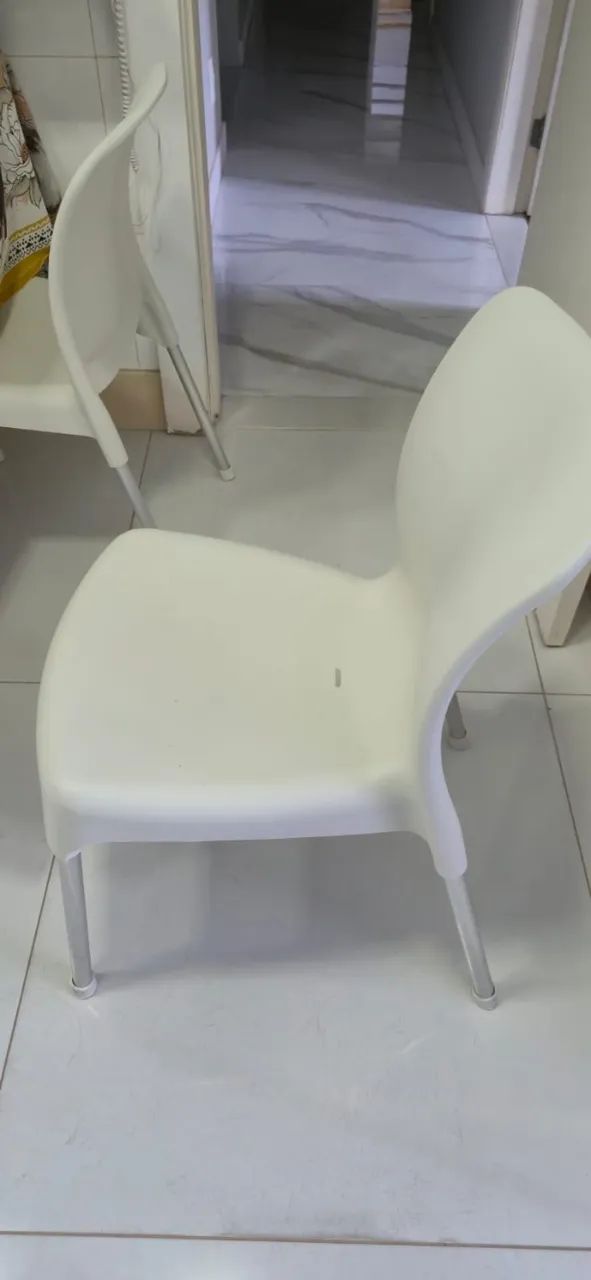 Cadeiras praticamente novas!